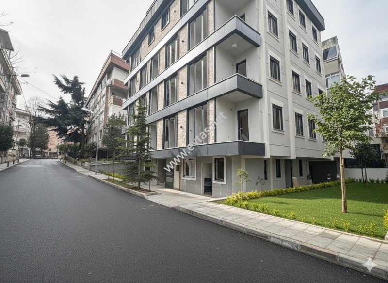 63 IŞIKLAR CİVARI BALKONLU EBEVEYN BANYOLU 3+1**