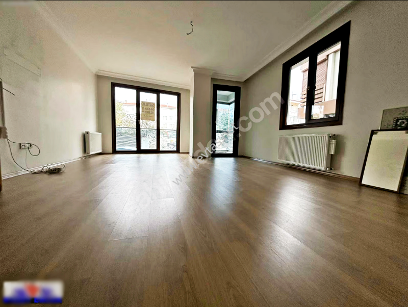 ALTINTEPE'DE MİNİB&Uuml;SE YAKIN &Ouml;N CEPHE 3+1