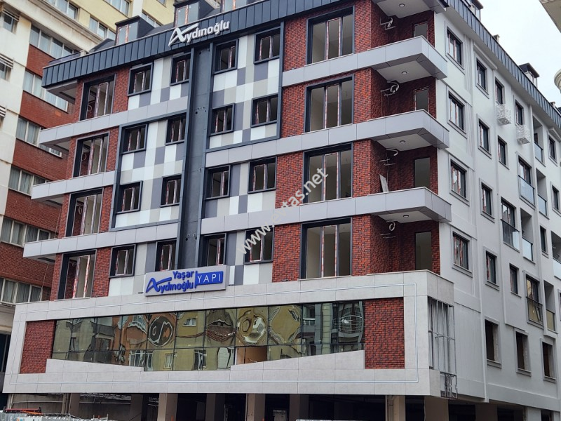 SIFIR &Ouml;N CEPHE BALKONLU KAPALI OTOPARKLI