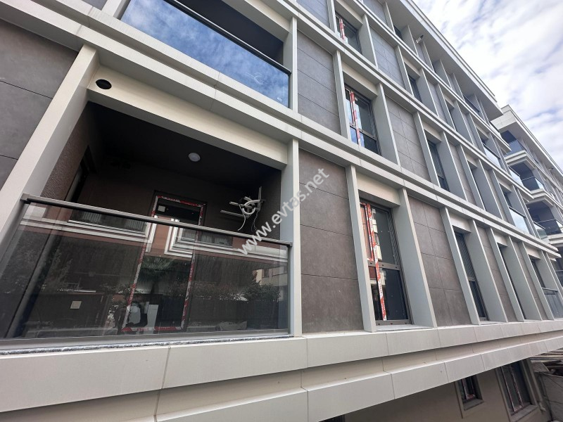 TAHİNCİOĞLUNUN HEMEN ARKASINDA &Ccedil;OK GENİŞ M2 L&Uuml;X YAPILI &Ouml;N CEPHE BALKONLU 