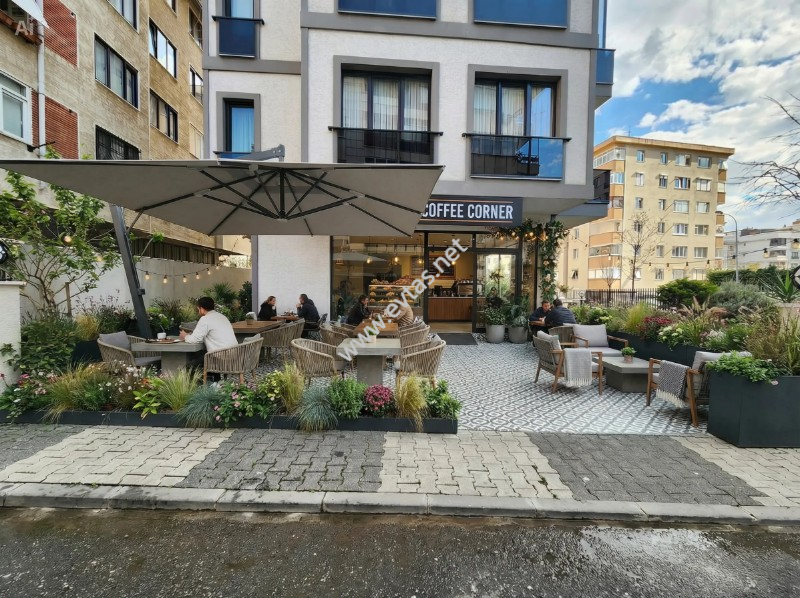 SAHİLDE YENİ BİNA BAH&Ccedil;ELİ &Ouml;N KULLANIMLI