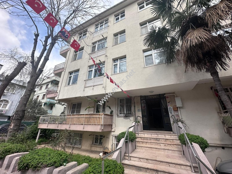 BOSTANCI SAHİL'E YAKIN 3+1 L&Uuml;X &Ouml;N 3.KAT