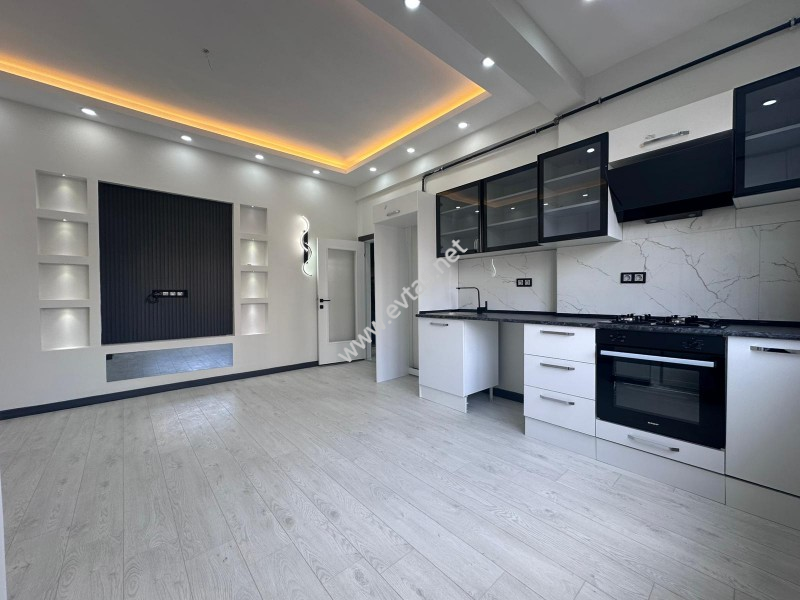 ALTINTEPEDE HER ULAŞIMA YAKIN İ&Ccedil;İ FULL YAPILI 2+1