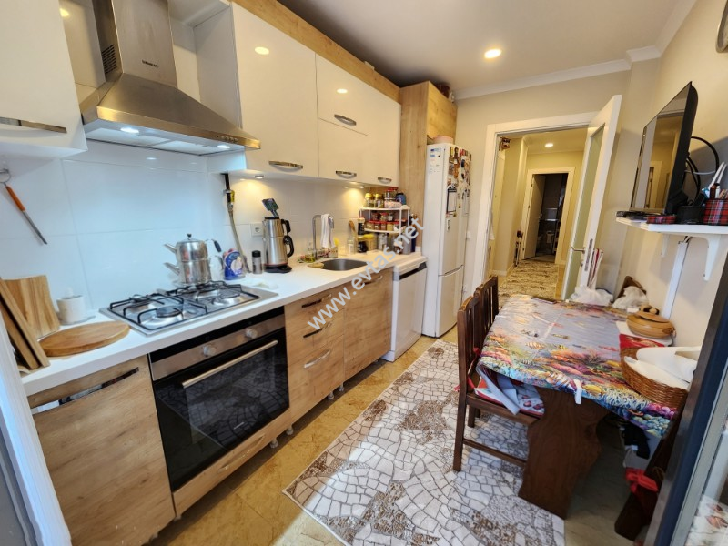 S&Uuml;REYYA PLAJIN'DA YENİ BİNA BALKONLU KAPALI OTOPARKLI