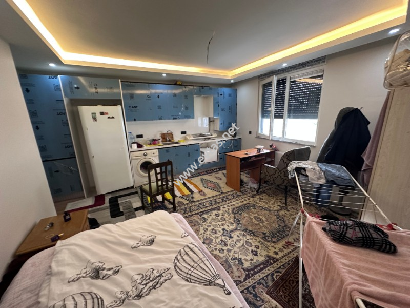 63 IŞIKLAR CİVARI SOKAĞA CEPHE M&Uuml;STAKİL BAH&Ccedil;E TERASLI 2+1