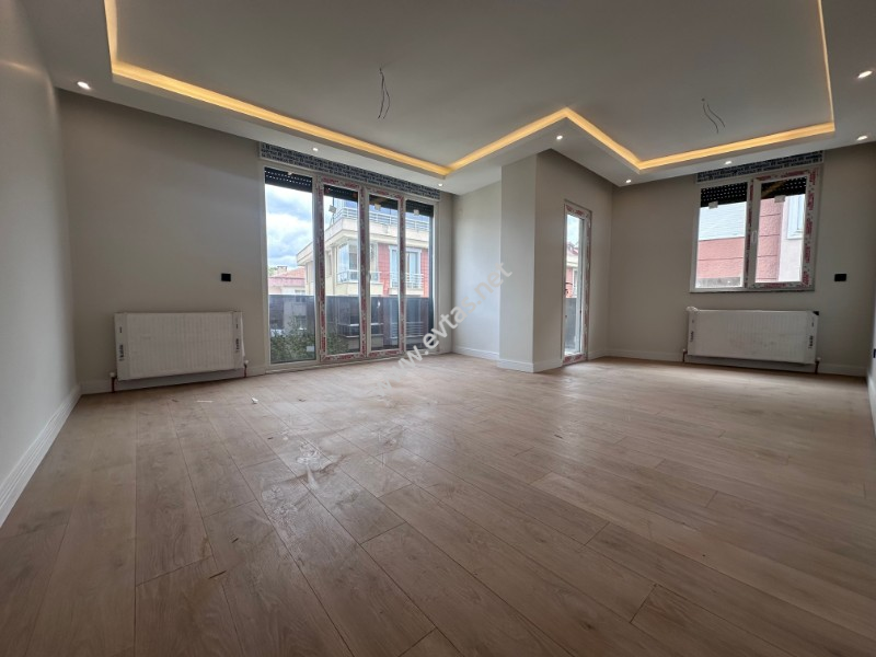 63 IŞIKLAR CİVARI BALKONLU EBEVEYN BANYOLU 3+1*