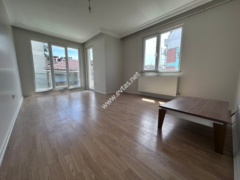 ALTINTEPE'DE 2+1 YENİ BİNADA BALKONLU KOMBİLİ FIRSAT