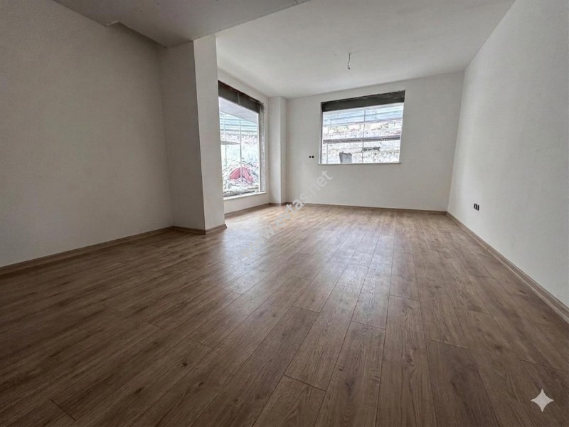 K&Uuml;&Ccedil;&Uuml;KYALI &Ccedil;INAR TELEKOM DA M&Uuml;STAKİL TERASLI GENİŞ 2+1
